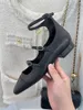 Produtos de alta qualidade Clássico Explosivo Fivela de Uma Palavra Mary Jane Sapatos Femininos Verão Fino Flat Casual Ballet Fada Sapatos Tamanho 35-41