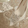 Klänningskor Kvinnor Crystal Square Buckle High Heels Pumpar ELEGANT SILK THINHELED Wedding Shoes Woman Slip On Pointed Toe Dress Shoes 231012