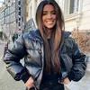 Zoki hiver épais femmes courtes Parkas chaud mode PU cuir manteaux noir coton rembourré femme doudoune élégant fermeture éclair vêtements 231012