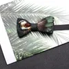 蝶ネクタイファッションの羽毛の絶妙な手作りメンズスーツギフト新郎新婦結婚式のパーティーの男性弓引のグラバタパラクレイヴァーホム231012