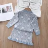 Kläderuppsättningar ZZ308110 Girls tröja klänningsdräkt i 1-6 år barns baby kjol set 2 stycken långärmad pullover