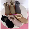 Hot AUS Boots Classical Short Mini Women keep Warm Boot Man Womens Plush Casual Warms Booties Shoes Chestnut Free Transshipment UGGsity slippers 658essG