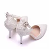 Robe chaussures Crystal Queen grande taille femmes dentelle blanche talons hauts Banquet chaussures de mariage pompes pointues douces sandales simples sauvages 231012