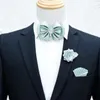 Gravatas borboletas gravata borboleta conjunto para ternos de negócios masculinos acessórios colar flores homens casamento bowtie pinos toalha de bolso 3 peças 231012