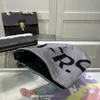 클래식 울 니트 모자 Veraace Ladies 디자이너 Beanie Cap 남자 따뜻한 모자 공식 웹 사이트 동기 원본 싱글 1 : 1