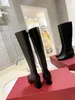 Высочайшее качество Черная телячья кожа Известный бренд Рыцарские длинные сапоги до колена Дизайнерские модные зимние знаменитые женские высокие сапоги