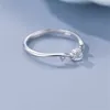 Pierścienie klastra S925 Silver Plated Moonstone Crystal Pierścień dla kobiet dziewczyny weselne biżuteria JZ735