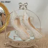 Klänningskor Stylish Wedding Banket High Heels Kvinnor Shoes Luxury Zapatos de Mujer Thin Heel Bow Full of Diamonds Mary Jane Shoes 231030