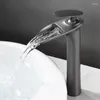 Rubinetti per lavandino del bagno Rubinetto per lavabo Miscelatore monocomando e cascata fredda Rubinetto per acqua spazzolato in ottone nichel oro bianco