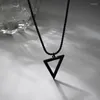 Pendentif Colliers Vintage Mode Triangle Pour Hommes Minimaliste Géométrique En Acier Inoxydable Chaîne En Métal Collier Punk Bijoux Cadeaux