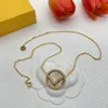 Collane a catena Collana designer per donne Nuova lettera di moda F Fenderant Necklace in acciaio inossidabile Catene oro intarsia