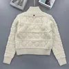 Kasztanowy kaszmir z dzianinem Diamond Grid Off White Delikate Style Cardigan Damskie najlepsze 2023 Nowy produkt