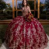 Czerwona błyszcząca suknia balowa sukienki Quinceanera sukienki ślubne Sweetheart Rleevele Bez rękawów złota aplikacja Słodka 16 sukienka de vestidos de xv anos 15