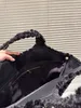 Vrouw Designer Tassen 23AW Nieuwe Pluche Badstof Grote Capaciteit Lamshaar Boodschappentassen Mode Dames Schouder Portemonnees
