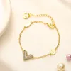 Collana di diamanti di design per donna orecchino di diamanti braccialetto di fascino lettera 2 colori non sbiadisce collane con ciondolo classico braccialetti di lusso alla moda zb082