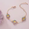 Urok bransoletki moda koreańska słodka trzy stokrotka kolorowy łańcuch kwiatów dla kobiet dziewczyn biżuteria przyjęcie weselne urocze prezenty