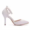 Robe chaussures Crystal Queen grande taille femmes dentelle blanche talons hauts Banquet chaussures de mariage pompes pointues douces sandales simples sauvages 231012