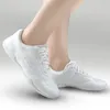 Zapatos de vestir Entrenamiento aeróbico Zapatos deportivos Mujer Hombres Niños Parte superior de cuero Antideslizante Fondo suave Baile moderno Fitness Zapatos de porristas 231012