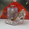 Sapatos de vestido moda mulheres casamento nupcial e saco alto bombas mulher salto fino borla cristal festa rosa sapato