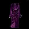 Casual Dresses High Quality Elegant Purple Long Party Dress 2023 Women's Autumn Winter V-Neck Slim Fit Chic Mid Length Velvet Prom