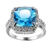 Luckyshien Sky Blue Topaz Crebrs Square Pierścienie Biżuteria 925 Srebrne obrączki ślubne dla kobiety cyrkon217i