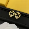 Pendientes con dijes de diseñador para mujer, aretes con letras doradas de lujo a la moda, aretes de perlas de diamante, joyería G2310132Z-6