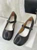 Tasarımcı Mary Jane Ayakkabı Kadın Elbise Ayakkabı Margiela Tabi Bale Ayakkabı Lüks Marka Sıradan Ayakkabı Moda Patlamalı Deri Deri Tekne Ayakkabıları Boyut 35-40