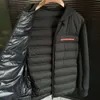 Winter Down Jacket Designer Jackets Paaa 자수 가디건 90% 화이트 오리 다운 코트 남성 지퍼 스웨트 셔츠 야외 따뜻한 파카 코트 비즈니스 캐주얼 셔츠