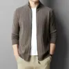 Tute da uomo di alta qualità in lana coreana con cerniera autunno inverno cardigan spesso caldo lavorato a maglia jacquard giacca colletto alla coreana maglione base cappotto 231012