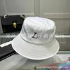 Wide Brim Hats & Bucket Hats Designer Star Same Four Seasons Heavy Industry Embroidery Fisherman Hat Men's Women's Simple Fashion Personality Pot Hat W0M8