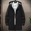 Männer Trenchcoats 2023 Frühling Klassische Mode Trend Lange Windjacke Männer Casual Lose Große Größe Hochwertige Mit Kapuze Mantel 231012