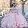 Lüks Charro Pembe Quinceanera Çiçekli Boncuklu Caped Sweetheart Boncuk Balo Elbise Meksika Korse Tatlı 15 Elbise Pageant Vestidos Debutantes Masquerade