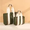 حقائب اليد النسائية حقائب خشبية مصممة حقيبة تسوق متوسطة صغيرة من القماش يدوية أزياء أزياء الأكياس الشاطئية الكبيرة