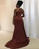 2023 Plus Taille Arabe Aso Ebi Une Épaule Sirène Robes De Bal Dentelle Perlée Haute Split Soirée Formelle Partie Deuxième Réception Robes De Demoiselle D'honneur Robe