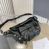 Fourre-tout hommes poitrine Le Cagole Beltpack sac sablier épaule sacs de créateurs femmes en cuir mode sac à main fourre-tout Top qualité sac à main garçon plissé sac à main sacs à main