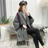 Foulards automne et hiver imitation vison velours manteau avec manches plaid femme cape châle porter lâche frange mode tricots