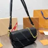 Designerskie łańcuchowe torby na ramię dla kobiet luksusowa skórzana torba pod pachami Klasyczne vintage portfel literowy Wysokiej jakości torebka