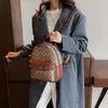 Mochila super quente feminina 2023 novo design de moda sentido impressão pequena commuter viagem de couro premium