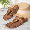 Sandaler European och amerikansk modestil 2023 Clip-on för kvinnor som bär på strandstorlekarna 36-41