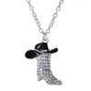 Pendentif Colliers Délicat Strass Cristal Incrusté Émail Métallique Cowboy Bottes Chapeau Collier Pour Chanceux Bling Ras Du Cou