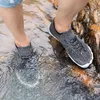 Buty wodne Aqua buty mężczyźni boso pięć palców Sock Water Buty Buty oddychające piesze wędrówki na plażę na zewnątrz w górę sneakers Kobiety 36 231012