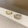 2022 all-match wavy design ladies rings With Side Stones niche party diamond jewelry ring for lover cool style gold-plated not fad235N