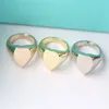 2022 Top Quality Extravagant Simple heart Love Ring Gold Silver Rose Colors Stainless Steel Couple Rings Fashion Women Designer Je229g