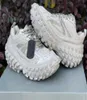 2022 أصيلة Beige Black Defender Designer Shoes Men Women Rubber Platform Stars Loves Loves Disual Trainers Sports SNEA1888