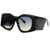 Solglasögon 2023 Fashion Color Frame Square Thick Gradient High-End Luxury Gift Box Ladies Boutique Glasses