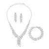 Fashion Banquet Dress Jewelry Set Versatile Brilliant Claw Chain Rhinestone V-shaped Necklace Earstuds Wedding Photography Accessories 231015