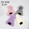 0-3Y enfants chauds chapeaux d'hiver designer bonnet seau chapeau imitation cachemire tricoté chapeau bonnet chapeaux pour enfants rayures verticales casquettes de crâne lettres chapeau ajusté