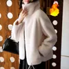 Futra damskie faux płaszcze kobiety zimowa kurtka misia roupas femininas żeńska sweter gęste ciepłe ubranie Casaco femenino