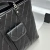 Designer -Ketten -Tasche öffentliche Dokument C Fashion Womens Diamond Checker Großkapazität Handtasche einzelner Schulter Travel Leder Einkaufsbeutel Pendlertasche