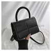 Cross Body Popular Bag för 2023 New Fashion Shoulder Crossbody Color Simple Portable Underarm Bagstylishhandbagsstore